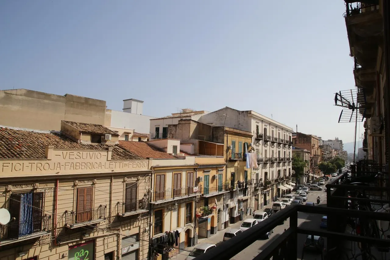 ** Guest house Kalsa Home Palermo Italy